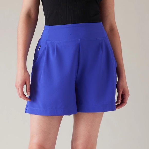 Athleta Fairway Golf Short - Picture 1 of 14